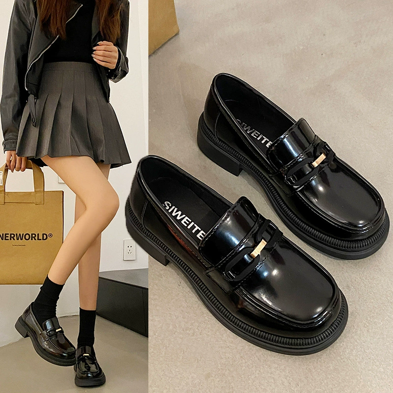 Толстая подошва Mary Jen Single Shoes Женская 2024 новая весна Британские ветры одна нога маленькая кожаная обувь с мелким ртом Lefu обувь большой размер