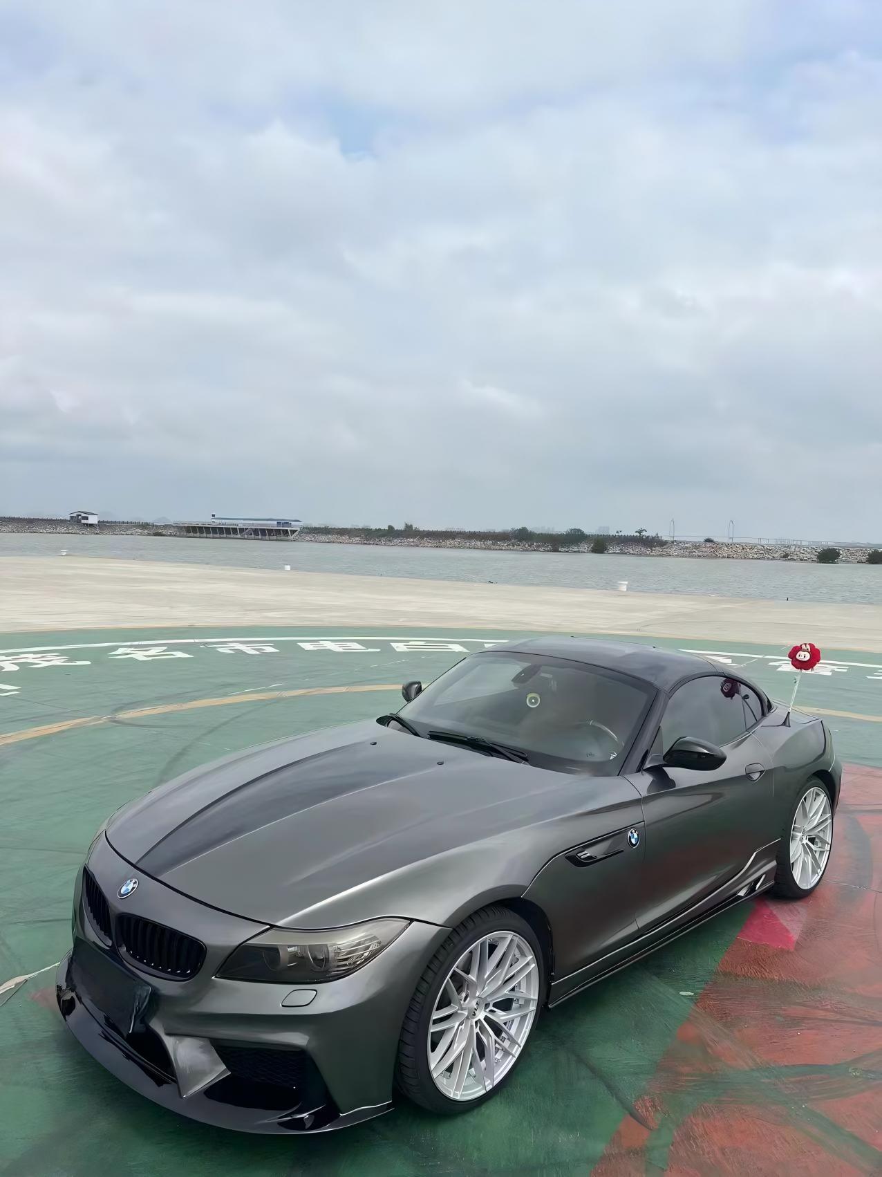Suitable for 2009-2016 Bmw Z4E89 Modified to Thunder Edition M2C Front Bumper, Special Car-Specific Large Body Kit