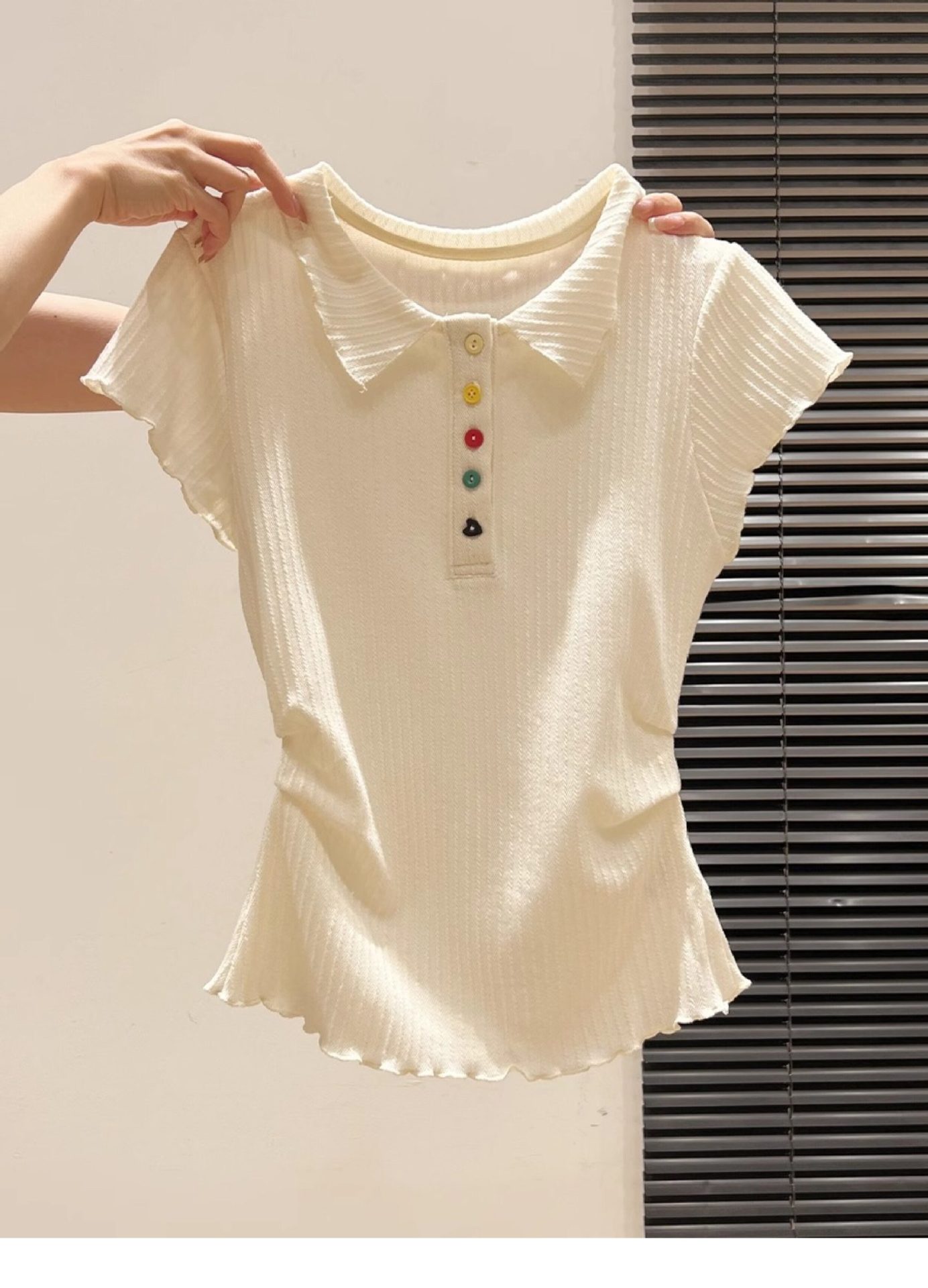 Áo thun polo nữ tay ngắn cổ bẻ cúc màu, kiểu thắt eo xếp nếp viền bèo mùa hè — màu mơ chi tiết 3