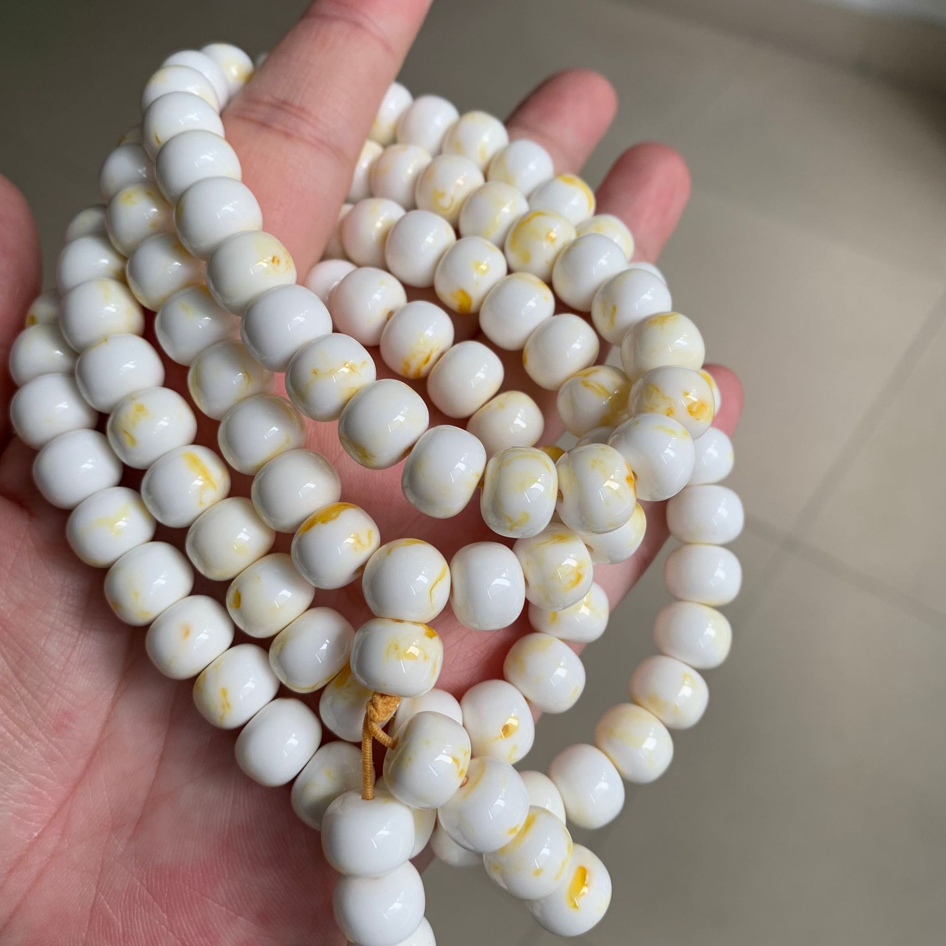 8x10 흰색 꿀 구슬