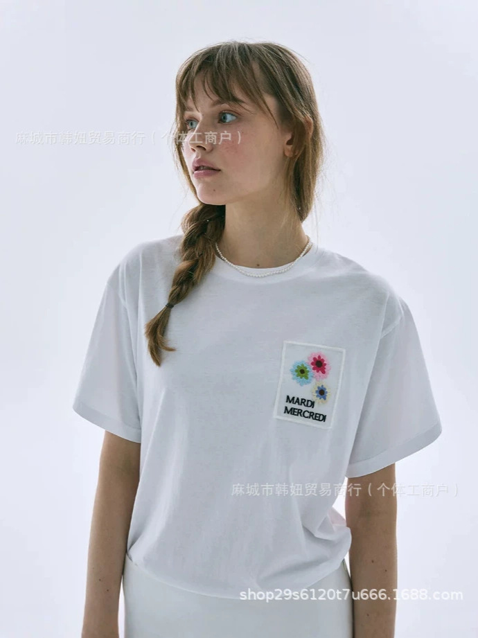 2026 New Korean Mardi Short-Sleeve Embroidered Letter Daisy T-Shirt for Women, Loose Fit, Embroidered Design, Same Style as Kim Go-Eun