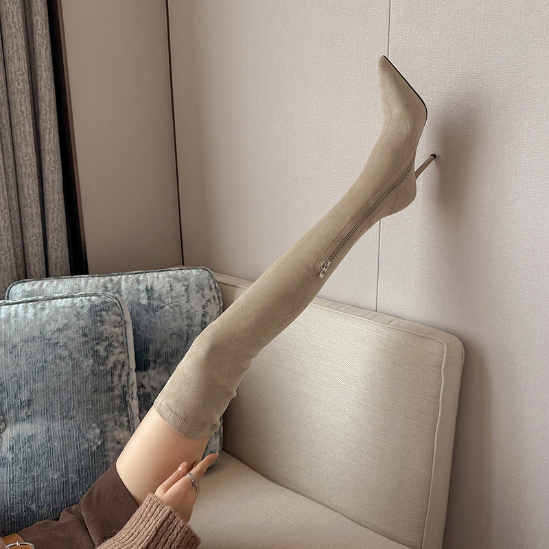 Lớp lót nhung kaki trên đầu gối