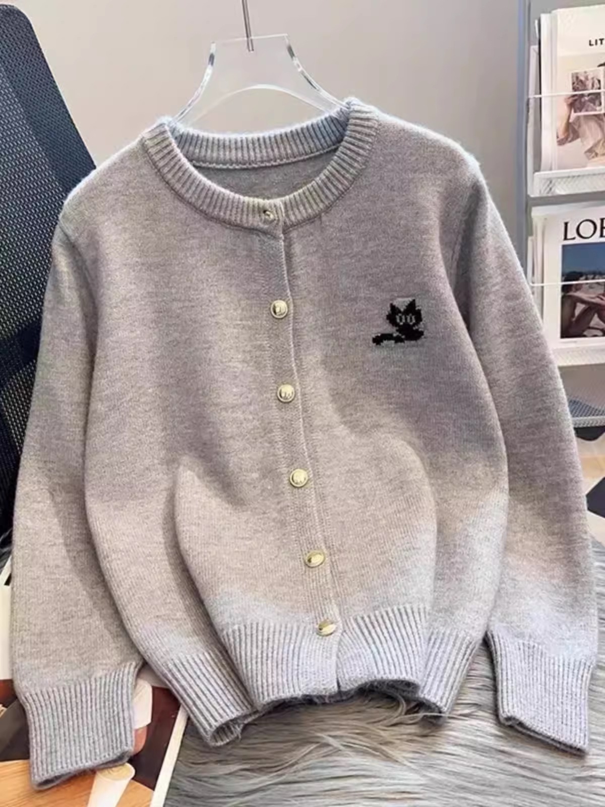 Spring Knitted Cardigan Outer Wear New Loose Slim Design Sense Cartoon Cat Embroidered Sweater Women's Top Coat