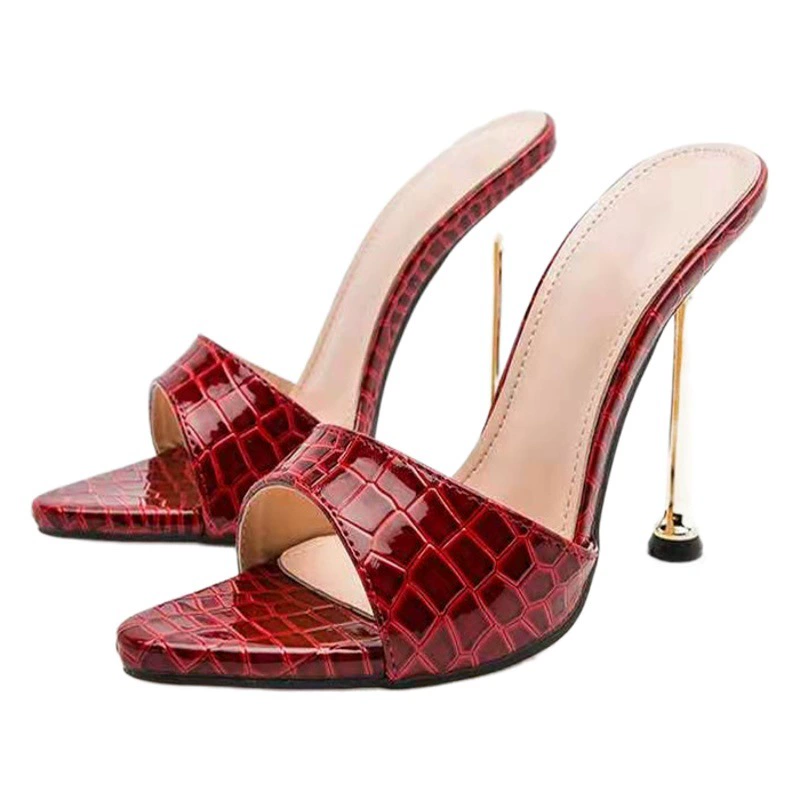 Кросс-бордерные 2025 новые европейские и американские сексуальные босоножки на шпильке с узором под змеиную кожу, заостренный носок, однотонные, большие размеры, туфли для банкетов