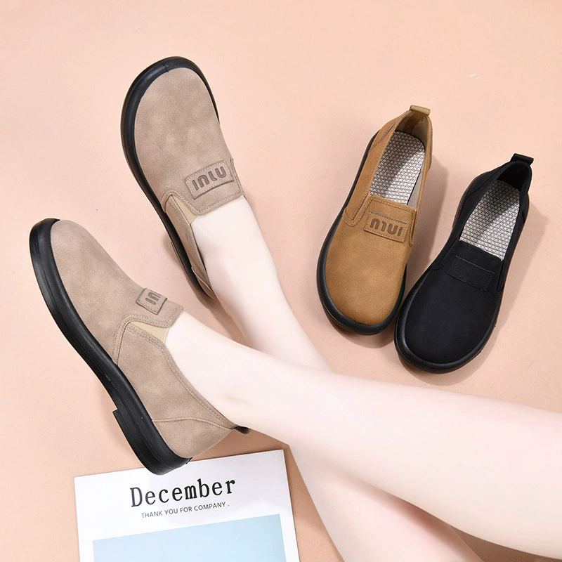 Удобные кожаные туфли весна 2025, новые слипоны на легкой полиуретановой подошве, повседневная женская обувь, мягкая подошва, универсальные лоферы.