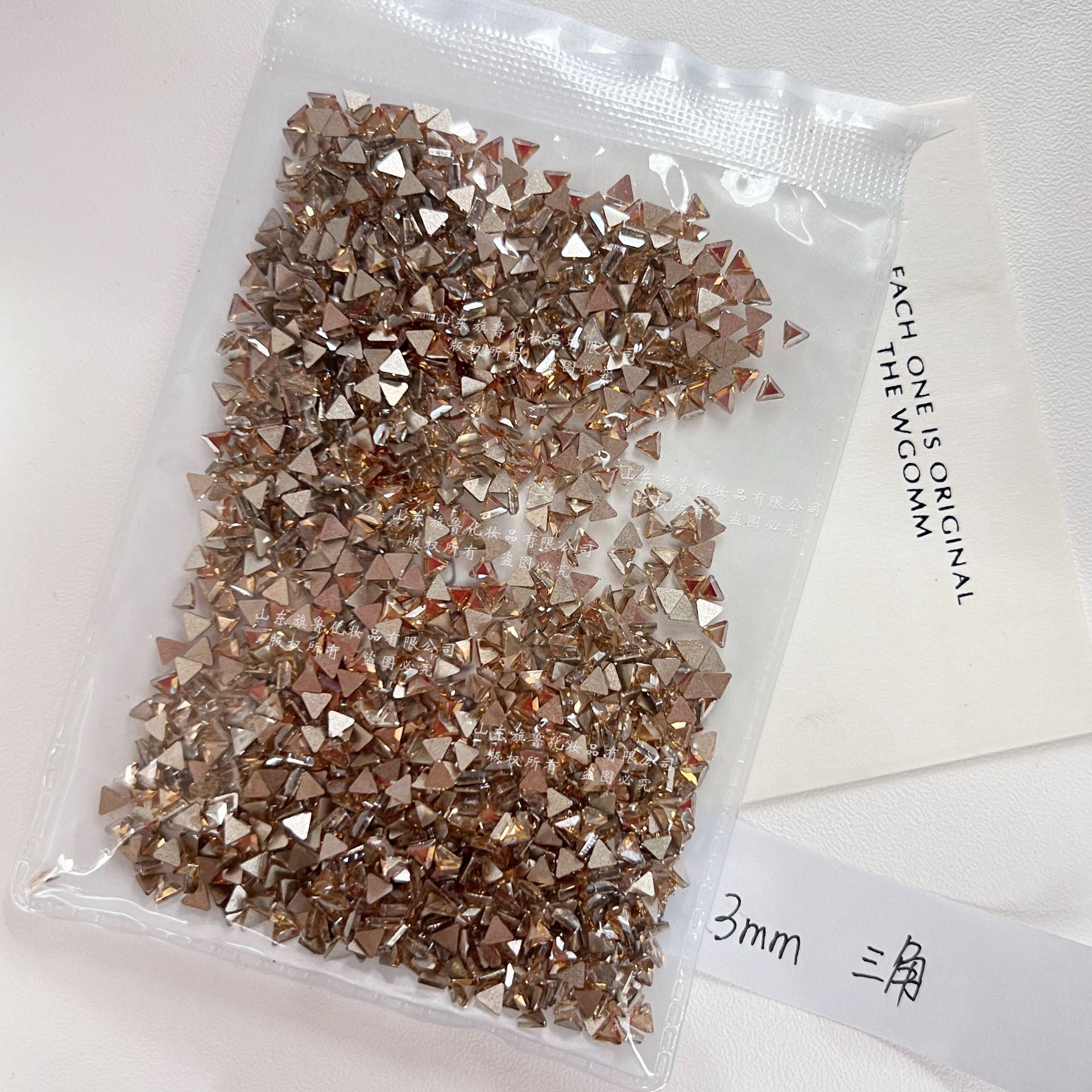 샴페인 [삼각형] 3*3mm