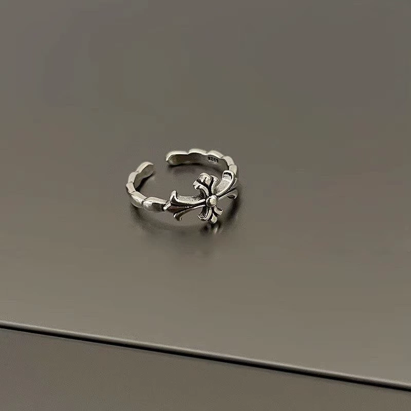 One size small design trend ring, European style, on index finger