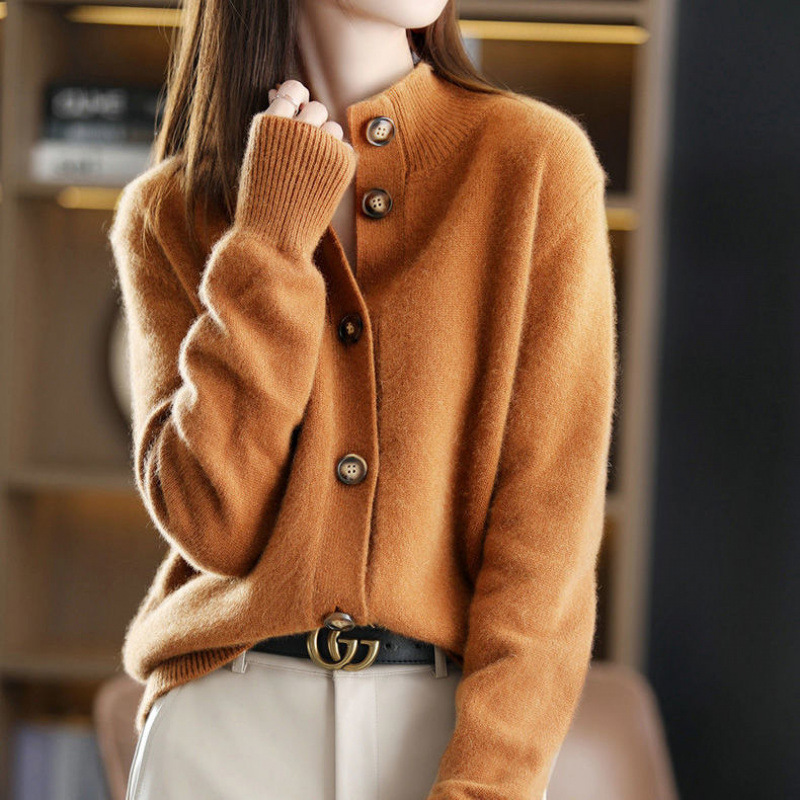 ファッショナブルでスタイリッシュなニットウェア、春と秋の韓国風婦人服、2025年の新しいスタイル、年齢を軽減するスタンドアップカラートップ、ゆったりとしたアウターウェア|undefined
