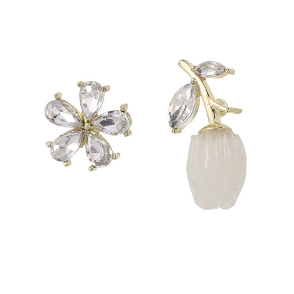 Elegant small design asymmetrical earrings with zircon