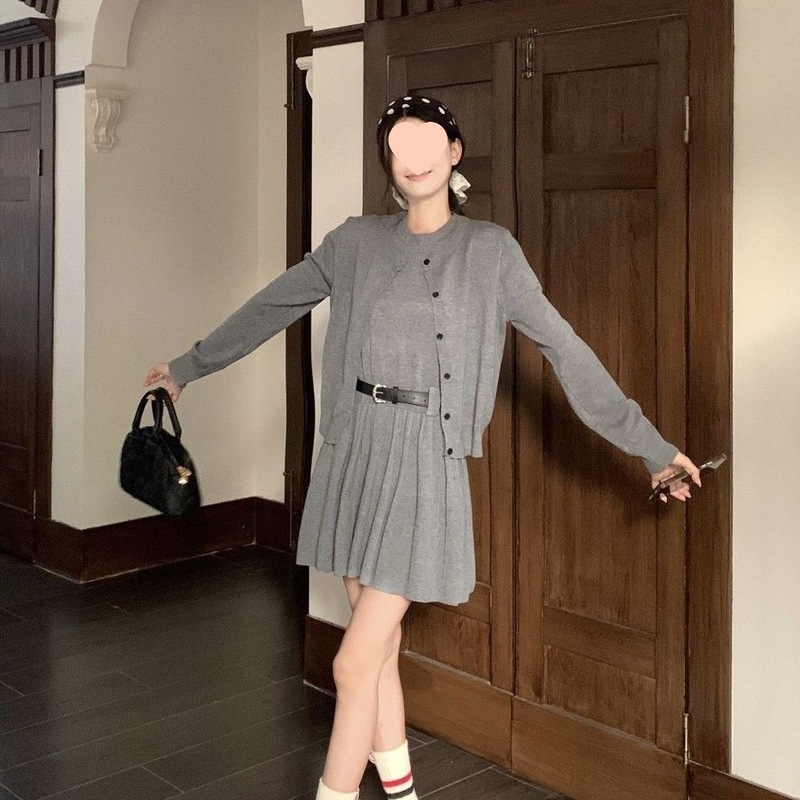 温柔气质韩系套装女秋冬季新款纽扣宽松开衫高腰针织背心裙两件套|undefined