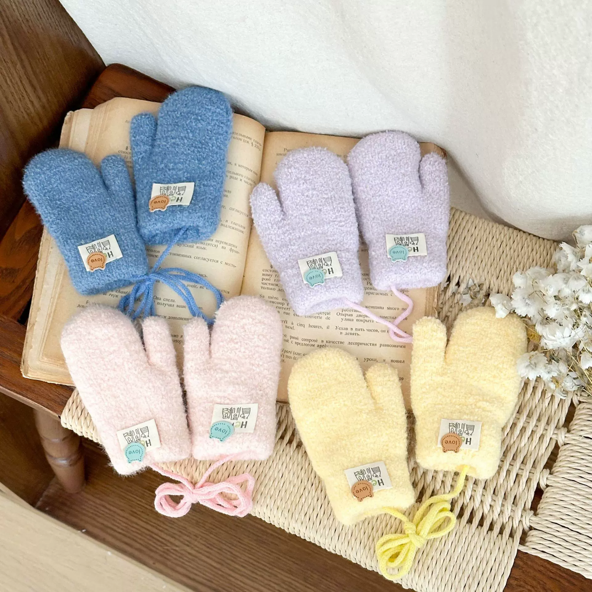 儿童挂脖手套秋冬季0-2岁1婴幼儿男宝宝女童加绒毛线包指保暖加厚