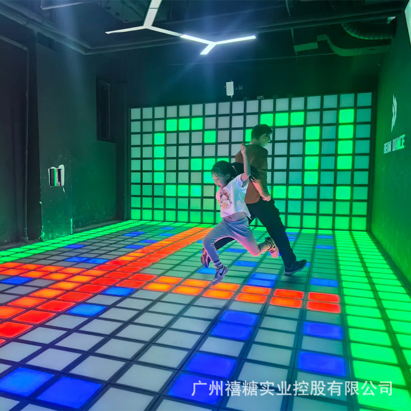 室内互动体验馆潮玩游乐园闯关数字运动商用跃动方块格子游戏设备