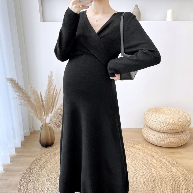 妊婦用ワンピース 2025秋冬新作 おしゃれなママ向け ファッショナブルなVネック 高伸縮性 着痩せ効果 ミディアム丈ニットワンピース トレンド|undefined