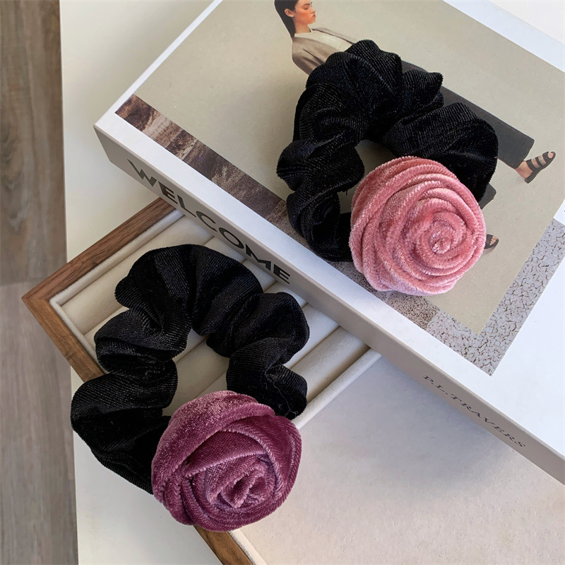 Women's Elegant Retro Romantic Rose Cloth Hair Tie display picture 9