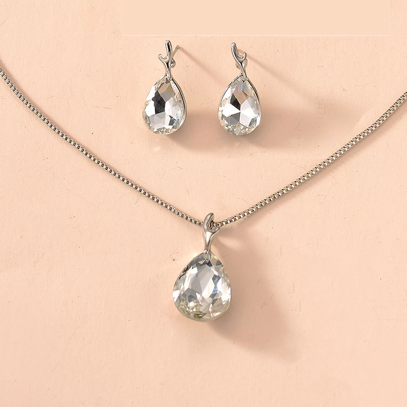 Comercio exterior transfronterizo deseo de moda mujer azul verde rojo gota collar pendientes traje joyería al por mayor