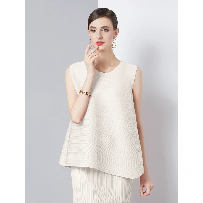 Мияке 2025 нерегулярный дизайн женский жилет без рукавов скошенные складки топ дизайн нишевые минималистичный