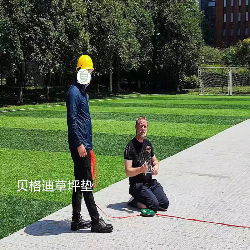 厂家批发拼装悬浮式草坪地板帐篷地板草皮保护板草坪地垫护草地垫
