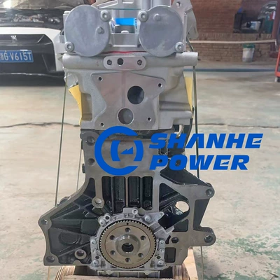 Engine assembly engine is suitable