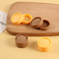 ミニチュア蒸し器モデルの子供の家の台所の食べ物をシミュレーションします。