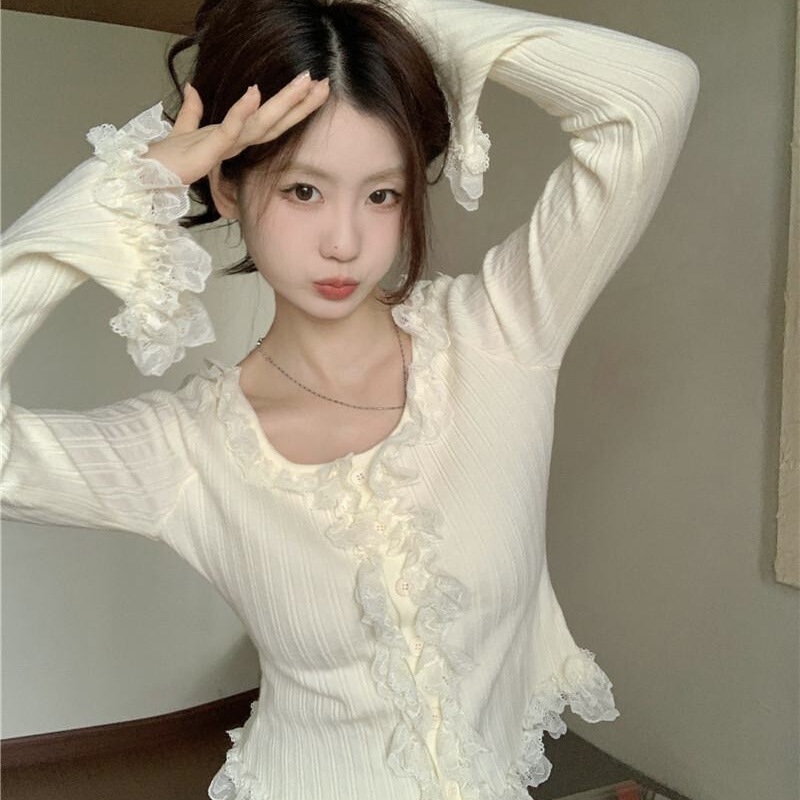 French Style Pure Lust Apricot Knitwear Women's Early Autumn New Slim Short Spliced Lace Top French Style Pure Lust Apricot Knitwear Women's Early Autumn New Slim Short Spliced Lace Top