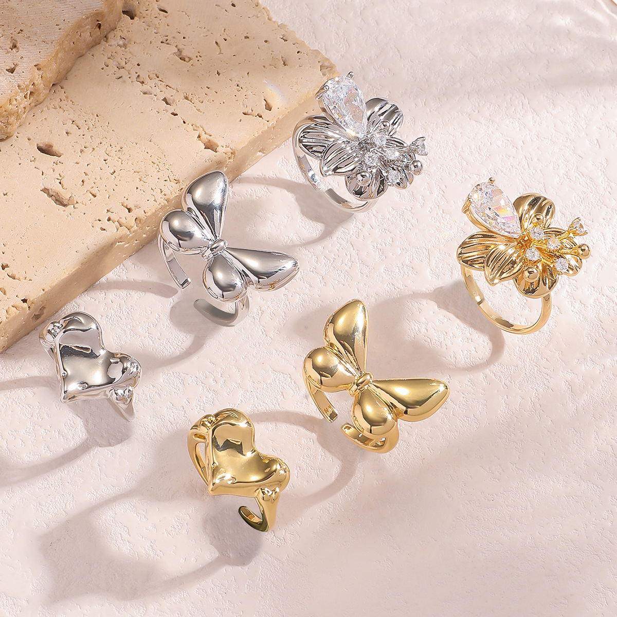 9g Weight Open Rings Classification One Size Ring Size 1 Piece, 1 Set Quantity Holiday, Daily Occasion Copper Material Heart Shape, Flower Pattern All Seasons Season Women's Gender Plating Design Elegant, Lady Style Wholesale Jewelry Elegant Lady Heart Shape Flower Copper Plating Open Rings 2