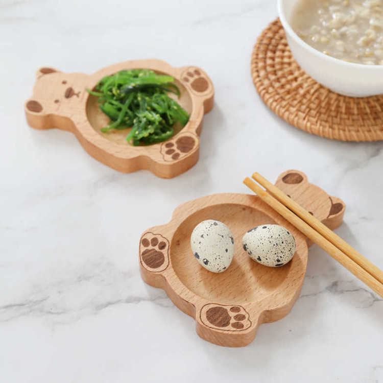 Plato pequeño de madera de haya estilo japonés con forma de oso, plato pequeño de madera maciza para el hogar, plato para salsa y vinagre de restaurante de hotel con diseño de dibujos animados, personalizable con logotipo.