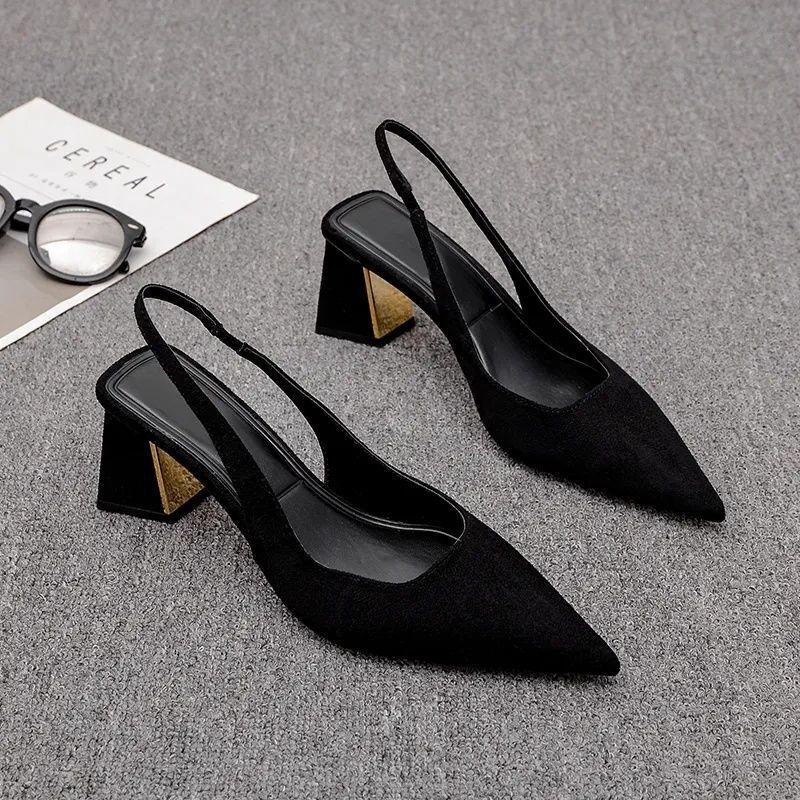 2025 Spring Niche Design New Pointed Toe Thick Heel French Retro High Heel Fashion Sandals Simple and Fashionable