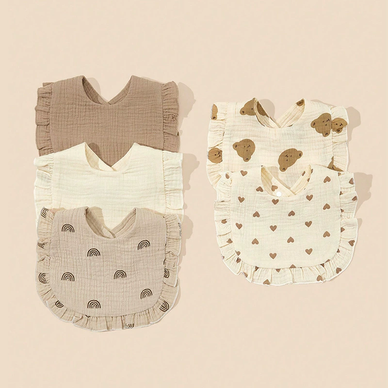 Детский хлопковый слюнявчик для кормления