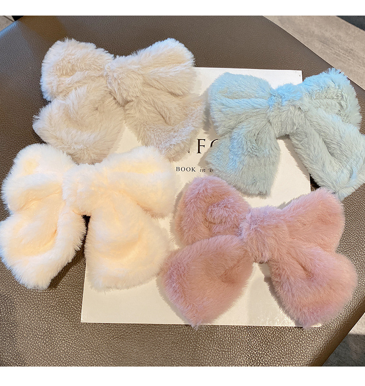 Women's Modern Style Classic Style Bow Knot Plush Hair Clip display picture 3