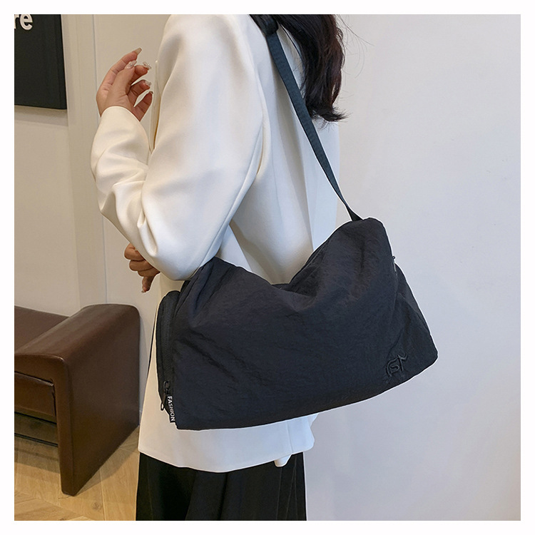 Crossbody tote bag, Korean style Instagram niche design women's bag, nylon fabric canvas bag, fashionable, casual and artistic single-shoulder bag undefined