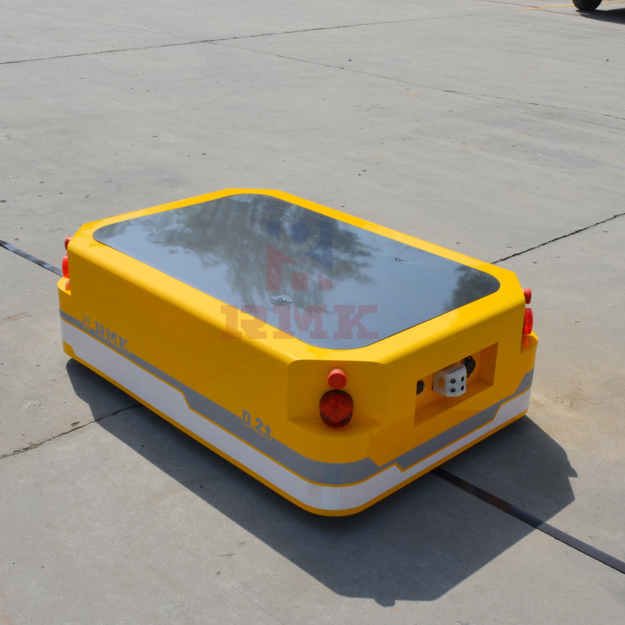 液压支腿无轨AGV移动平台车 锂电池供电的舵轮车 无人操控地平车