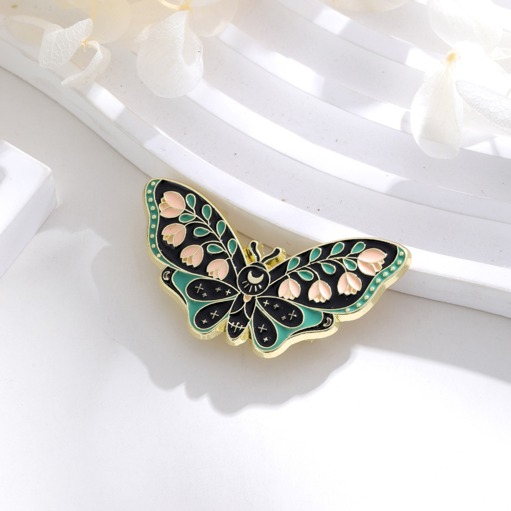 13g Weight Brooches Classification Casual, Party, Street Occasion Zinc alloy Material Butterfly Pattern Unisex Gender Enamel, Plating Design Sweet Style Sweet Pin Butterfly Zinc Alloy Enamel Plating Unisex Brooches 13