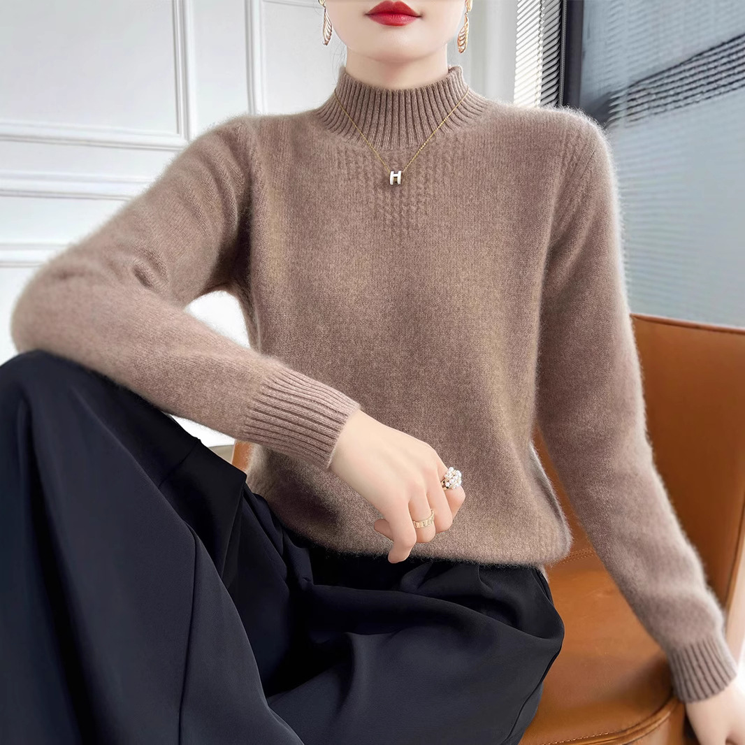 Demi-season woolen knitted sweater