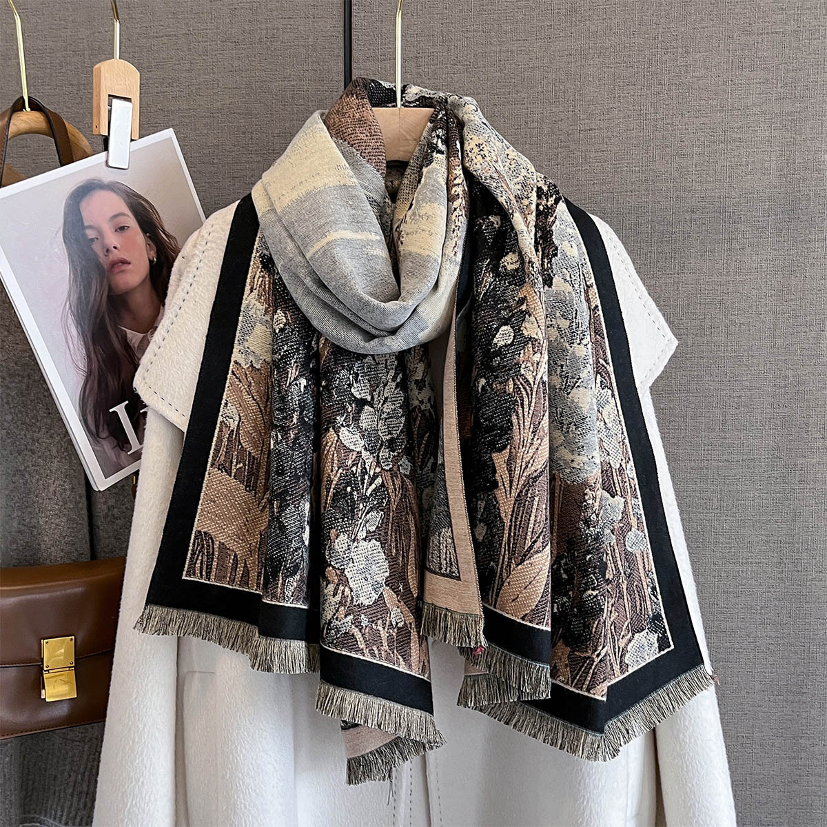 Neue Herbst-/Winterkollektion 2026: Kaschmirschal für Damen, hochwertiges Tragegefühl, luxuriöser, leichter Winter-Cape mit H-Logo, dicker und warmer Halsschmuck_voghion.com