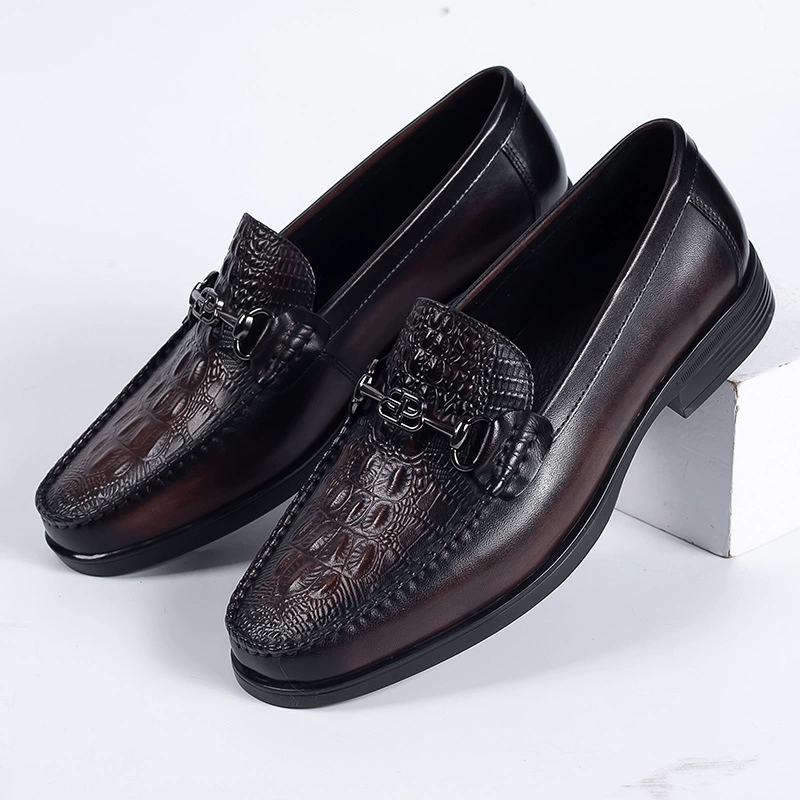 2023 Новые Кожаные Мокасины Деловое Повседневное платье кожаная обувь с металлической пряжкой и крокодиловым узором