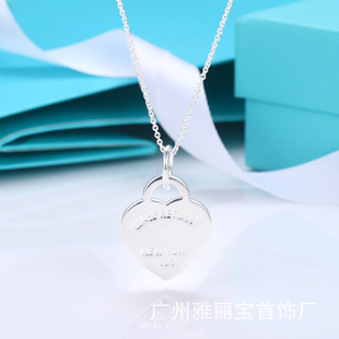 T family heart-shaped necklace female pedicle family with European and American love clavicle necklace CNC steel seal letters peach heart pendant necklace