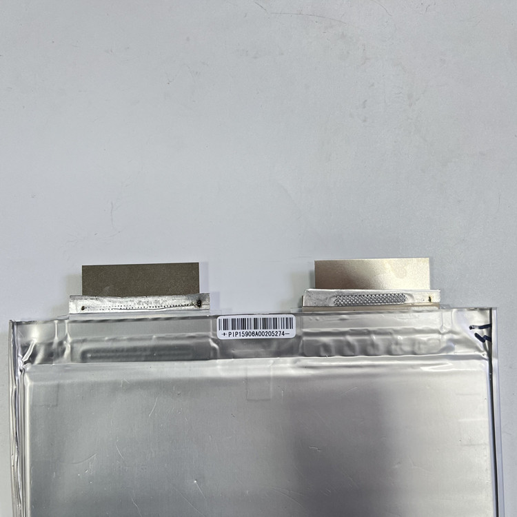 Weihong 3.7V 10Ah ternary high-rate power lithium battery soft pack monomer electric vehicle forklift energy storage battery core Weihong 3.7V 10Ah ternary high-rate power lithium battery soft pack monomer electric vehicle forklift energy storage battery core