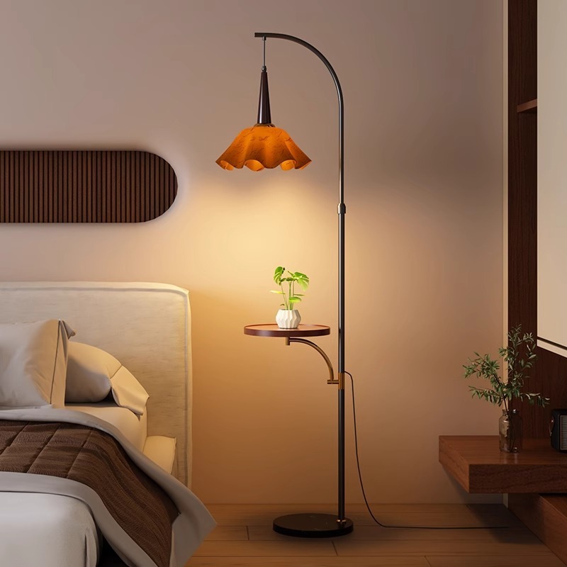 中古縦型電気スタンドフロアランプリビングソファー横雰囲気茶何フランス式レトロ寝室ベッドサイド棚ランプ|undefined