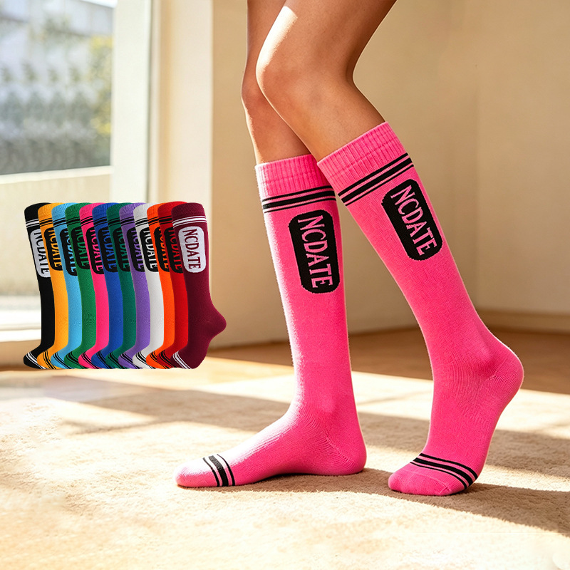 Letter-patterned knee-high socks, crayon socks, European and American cross-border Halloween socks, color-blocked design, unisex, striped, autumn/winter trendy style