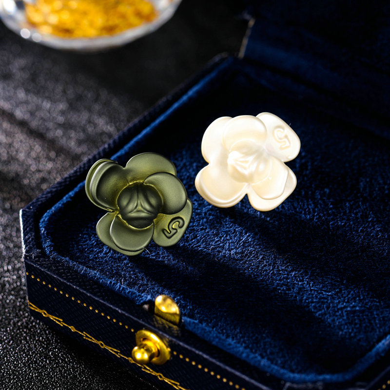 Retro elegant small earrings