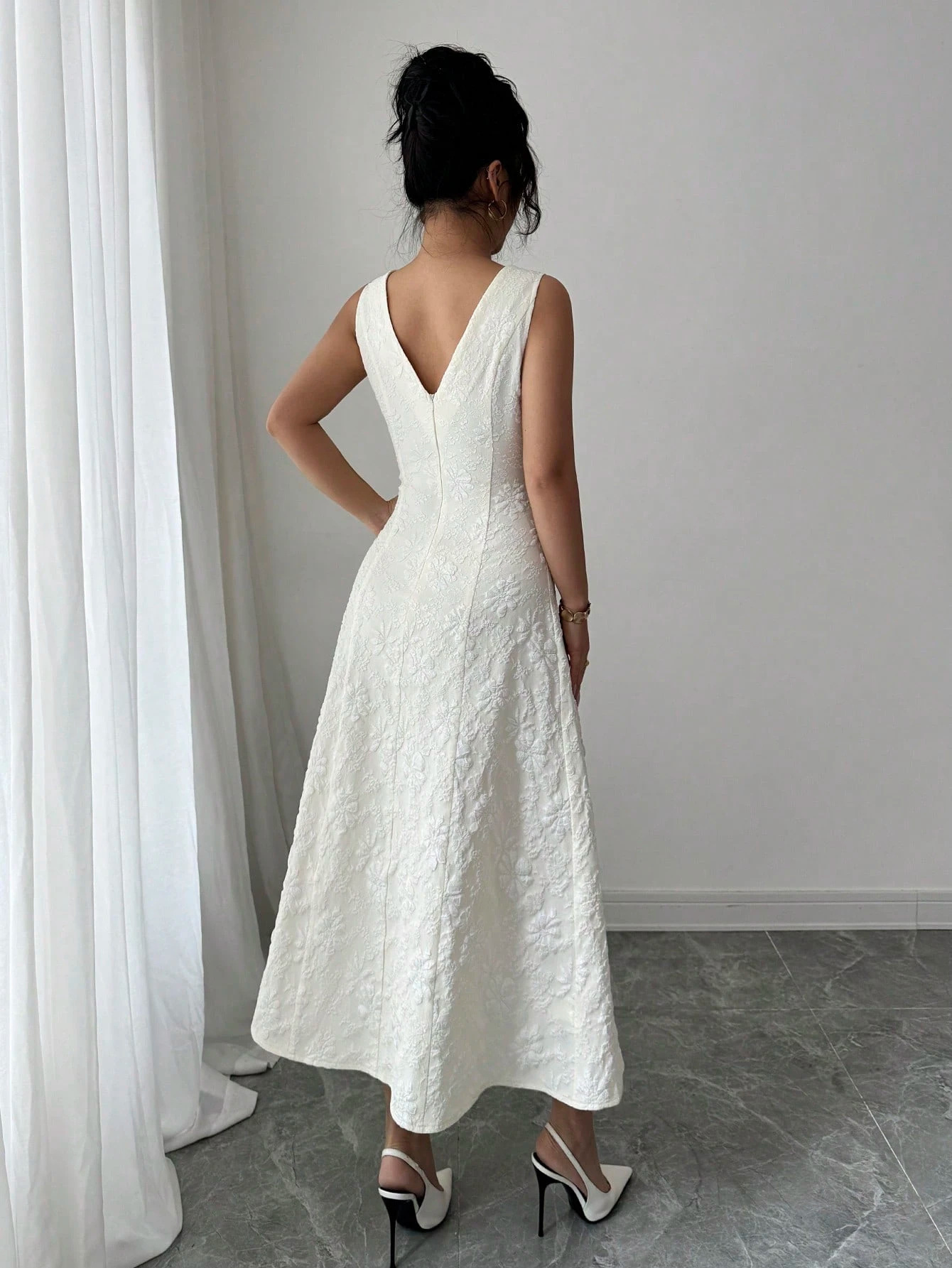 2025 Amazon AliExpress Europese en Amerikaanse grensoverschrijdende V-hals jacquard lente en zomer temperament mouwloze rugloze taille jurk