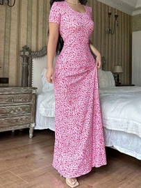 连衣裙;女式T恤;时尚休闲套装