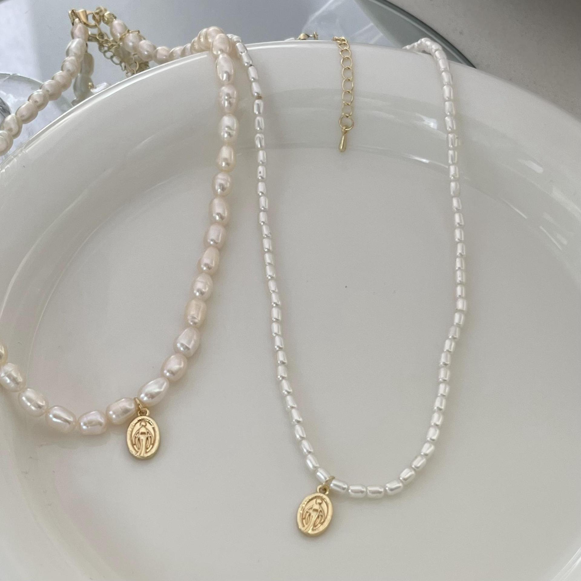 Fashion Oval Mixed materials Pearl Pendant Necklace