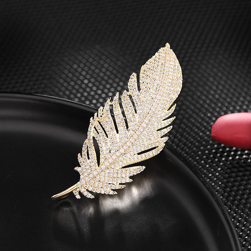  Korean new style temperament zircon corsage women's suit cheongsam pin shawl buckle accessories high-end feather brooch