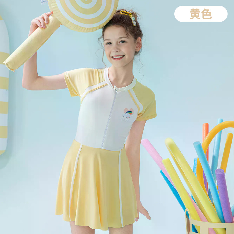 Traje de baño para niños 2025 nueva falda de una pieza a juego de color para niñas, protector solar, traje de baño profesional de aguas termales para niñas de secundaria