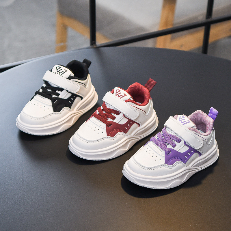 Zapatos de correr para niños 2026 primavera nuevo tipo de suela suave para niños resistentes al desgaste ligero de moda para niñas zapatos casuales
