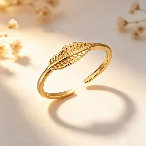 0686 European and American Style Leaf-Shaped Ring for Women, Fashionable and Unique, Internet Celebrity Blogger Style, Ocean Beach Style Toe Ring