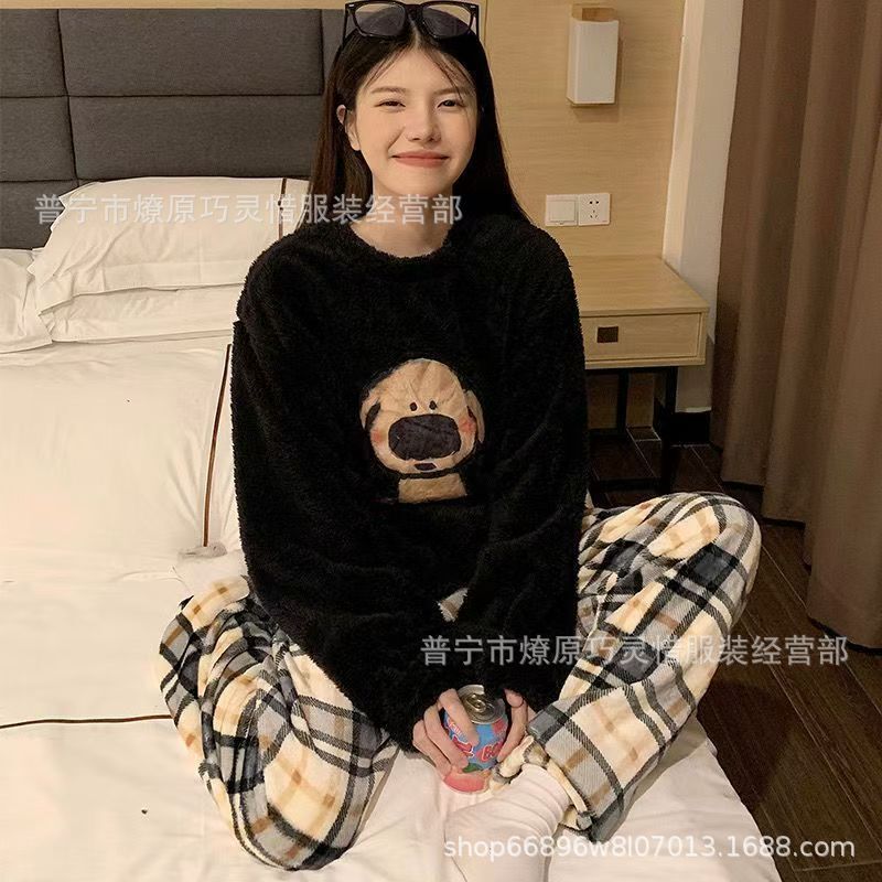 Coral Velvet Pajamas for Women, New Spring and Autumn Style, Medium-Thick, Fleece-Lined, Large Size Flannel Home Wear Set, Can Be Worn Outside Coral Velvet Pajamas for Women, New Spring and Autumn Style, Medium-Thick, Fleece-Lined, Large Size Flannel Home Wear Set, Can Be Worn Outside