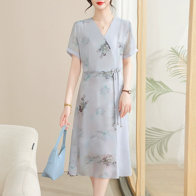 Новое летнее платье в китайском стиле для мамы, современный улучшенный Cheongsam 2025, новая летняя юбка с короткими рукавами для женщин среднего и пожилого возраста