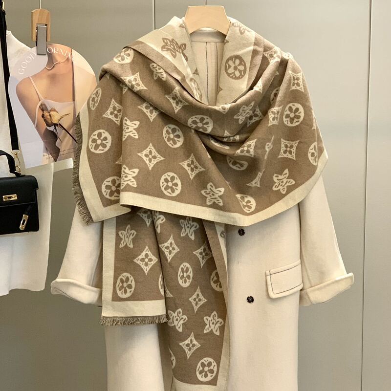 秋冬季网红同款五叶花双面羊绒披肩直播围巾女士大牌保暖羊毛围脖|undefined